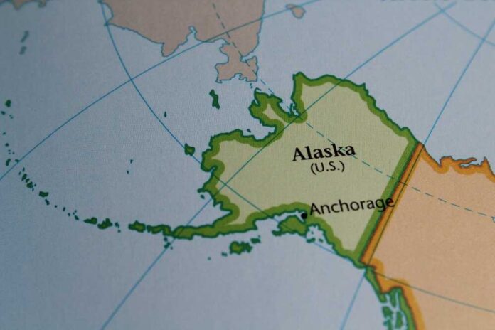 shutterstock_2500058793.jpg featured image Map highlighting Alaska and Anchorage location