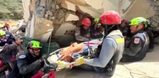 Death toll in Venezuela quake tops 1,400