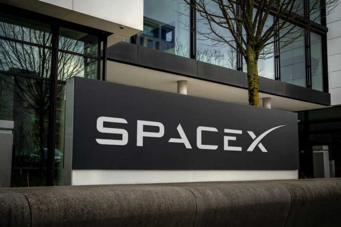 Los,Angeles,,California,-,04,June,2026:,Spacex,-,American SpaceX sign outside a modern office building