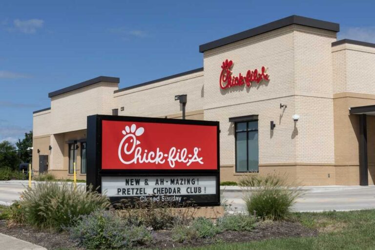 Human First Shocker At Chick-fil-A | The Red Alert News